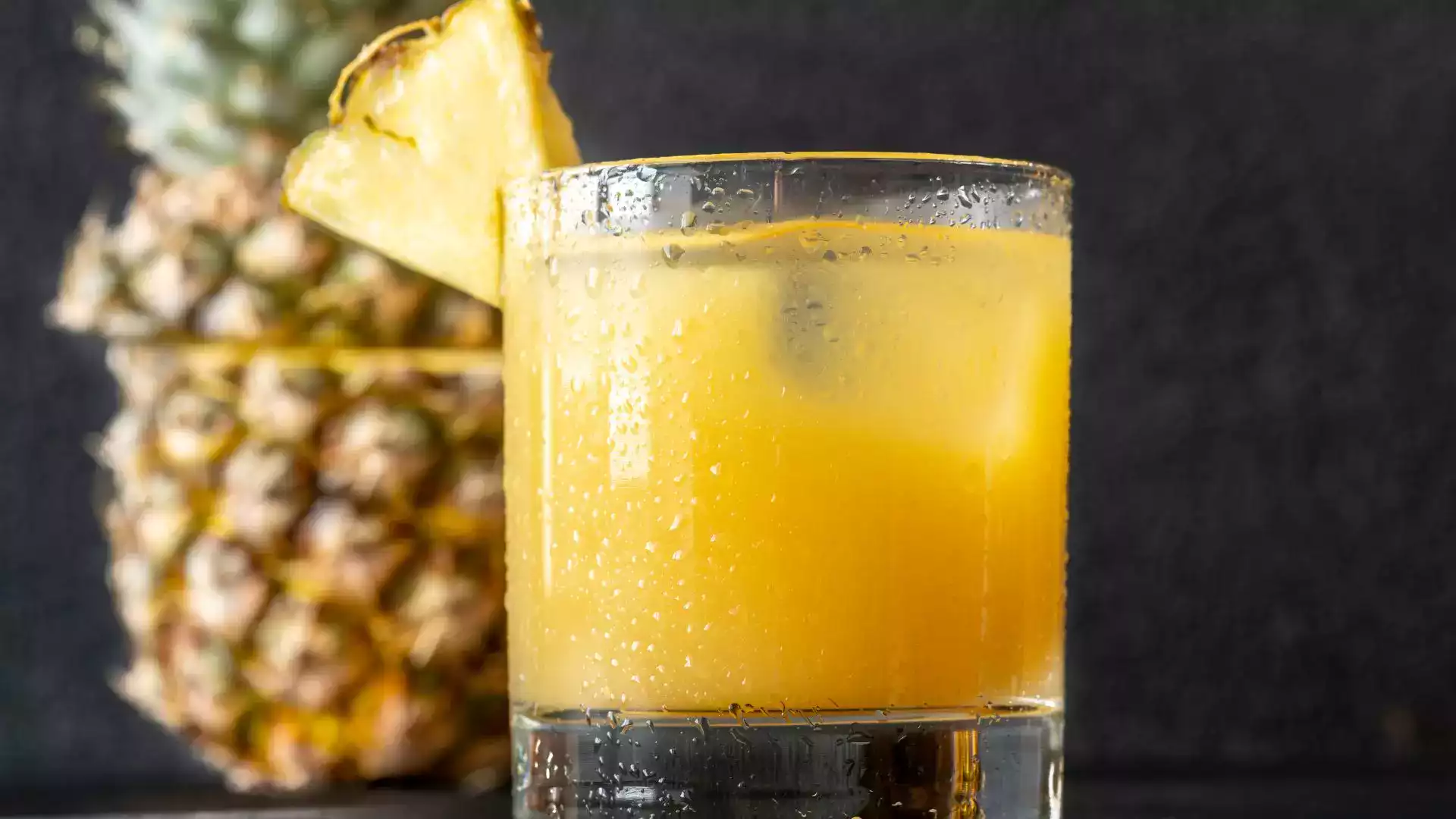 Cocktail rhum polynésien Manutea Moorea dégustation rhumerie
