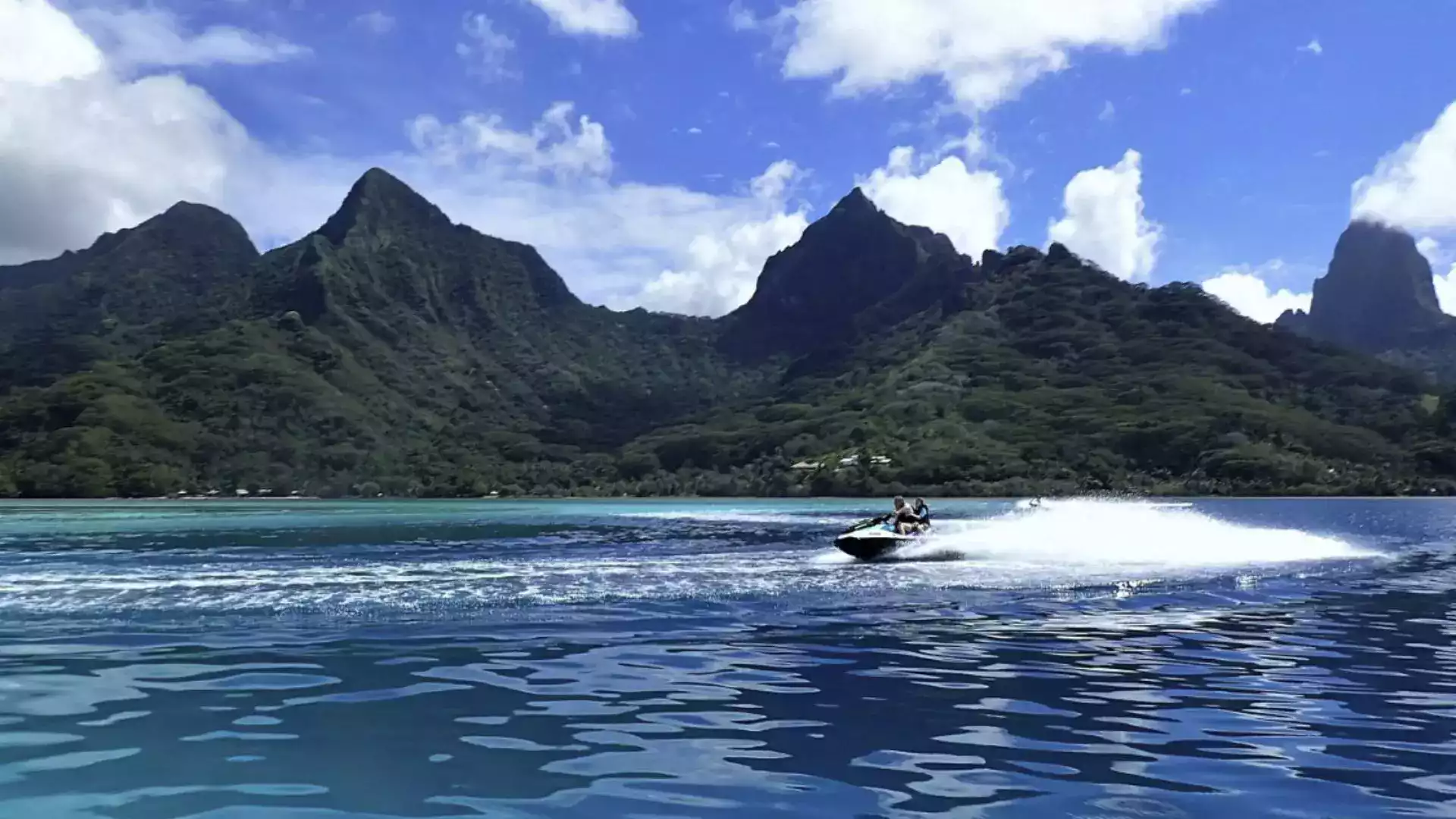 Moorea Activities Center jet ski tour Cook Bay