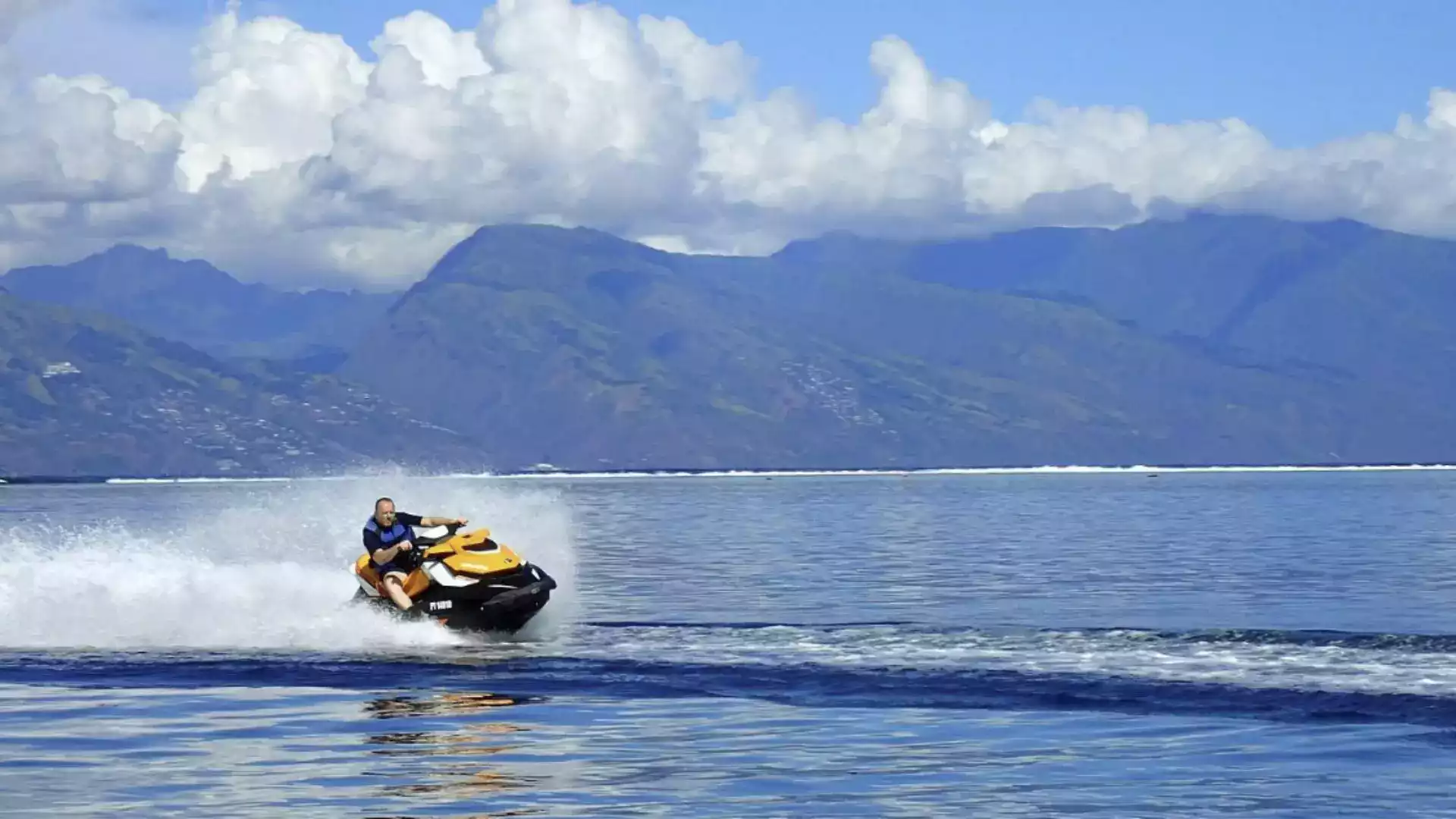 Jet ski tour Moorea half day lagoon French Polynesia