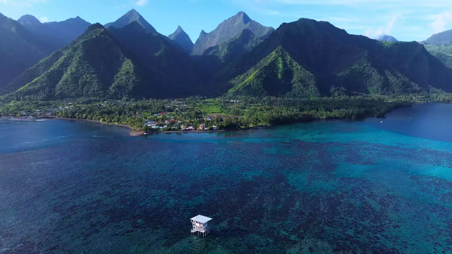 Teahupo'o wave Tahiti surf reef break Olympic 2024