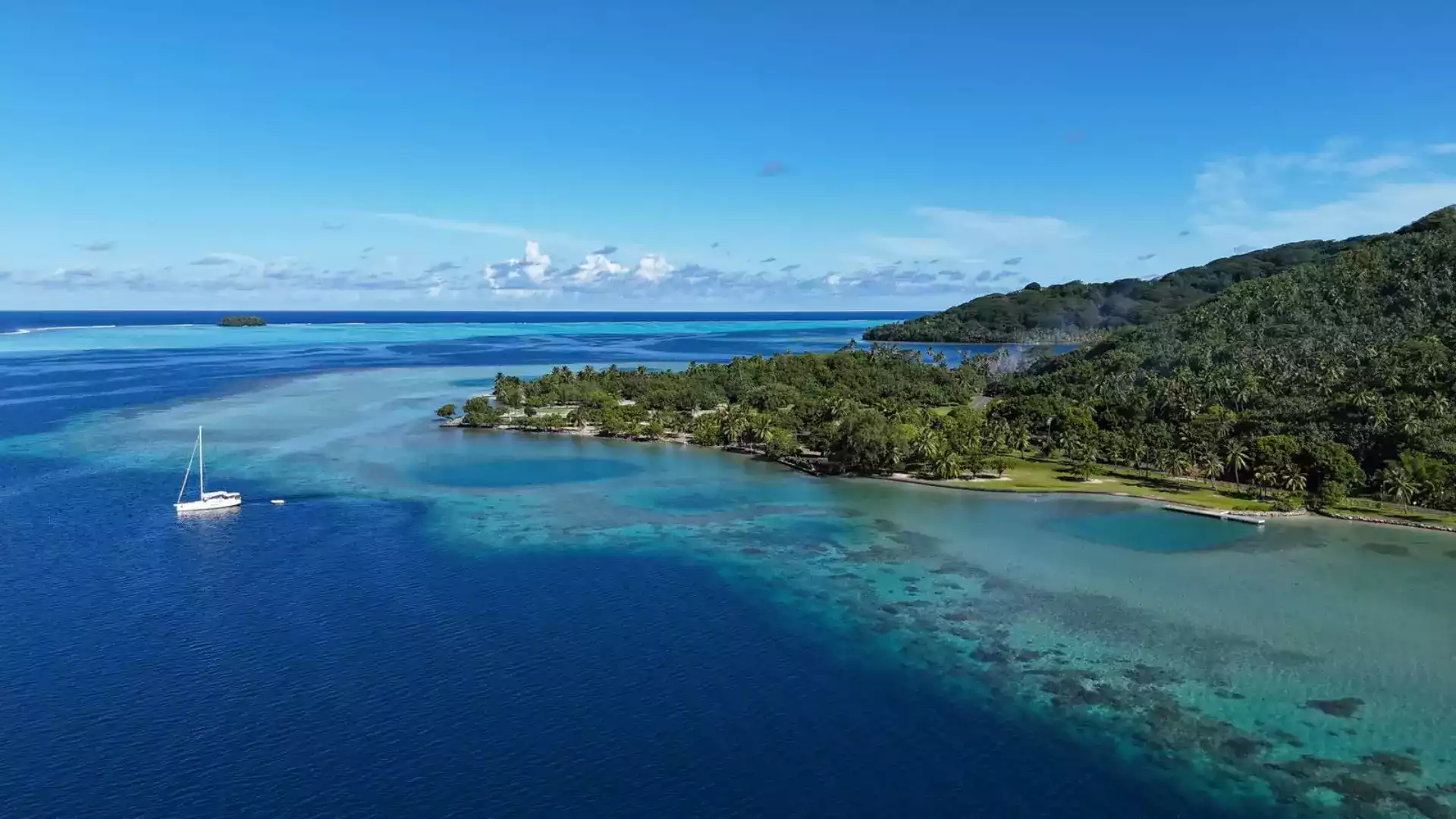 Raiatea lagoon boat tour excursion French Polynesia