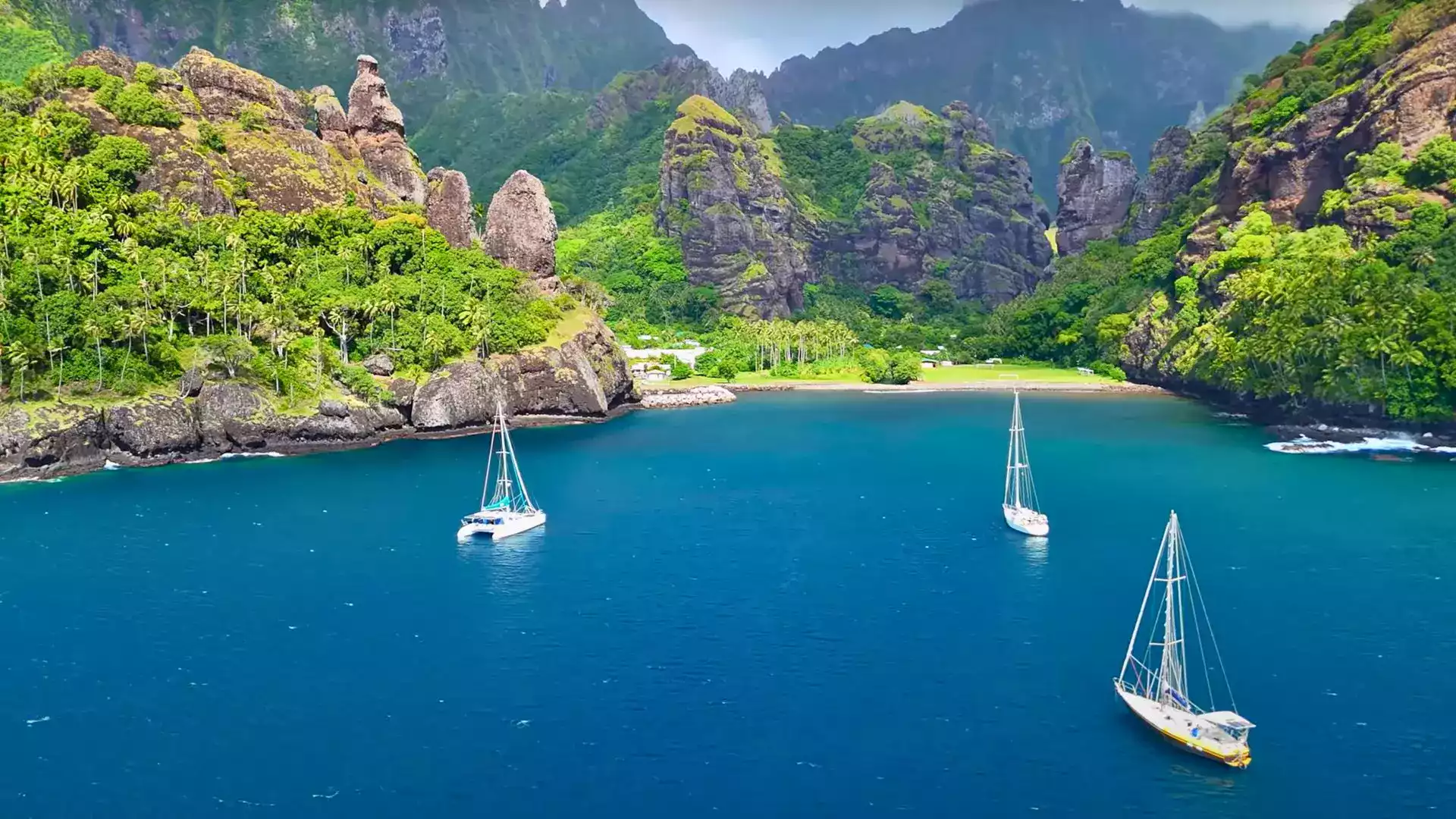 Fatu Hiva Baie des Vierges Marquesas French Polynesia