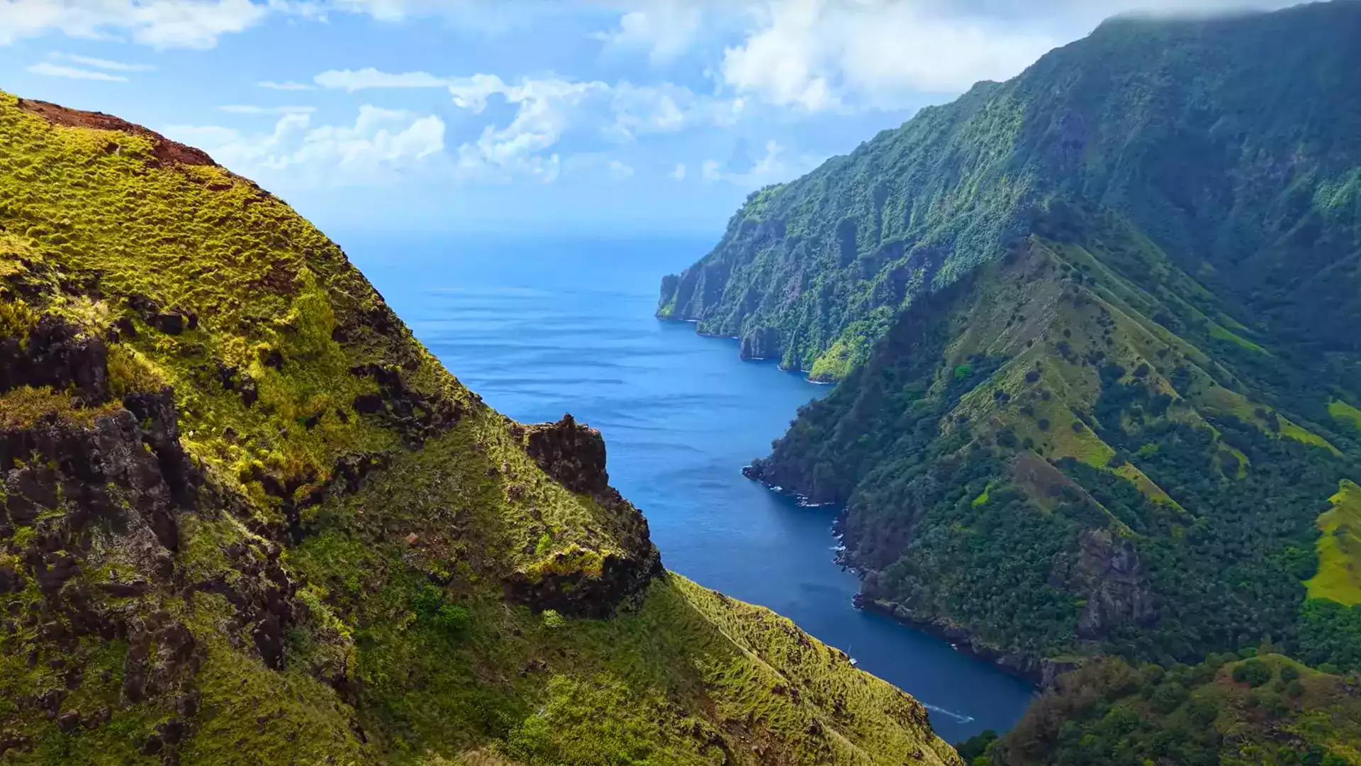 Fatu Hiva mountains valleys archaeology Marquesas French Polynesia