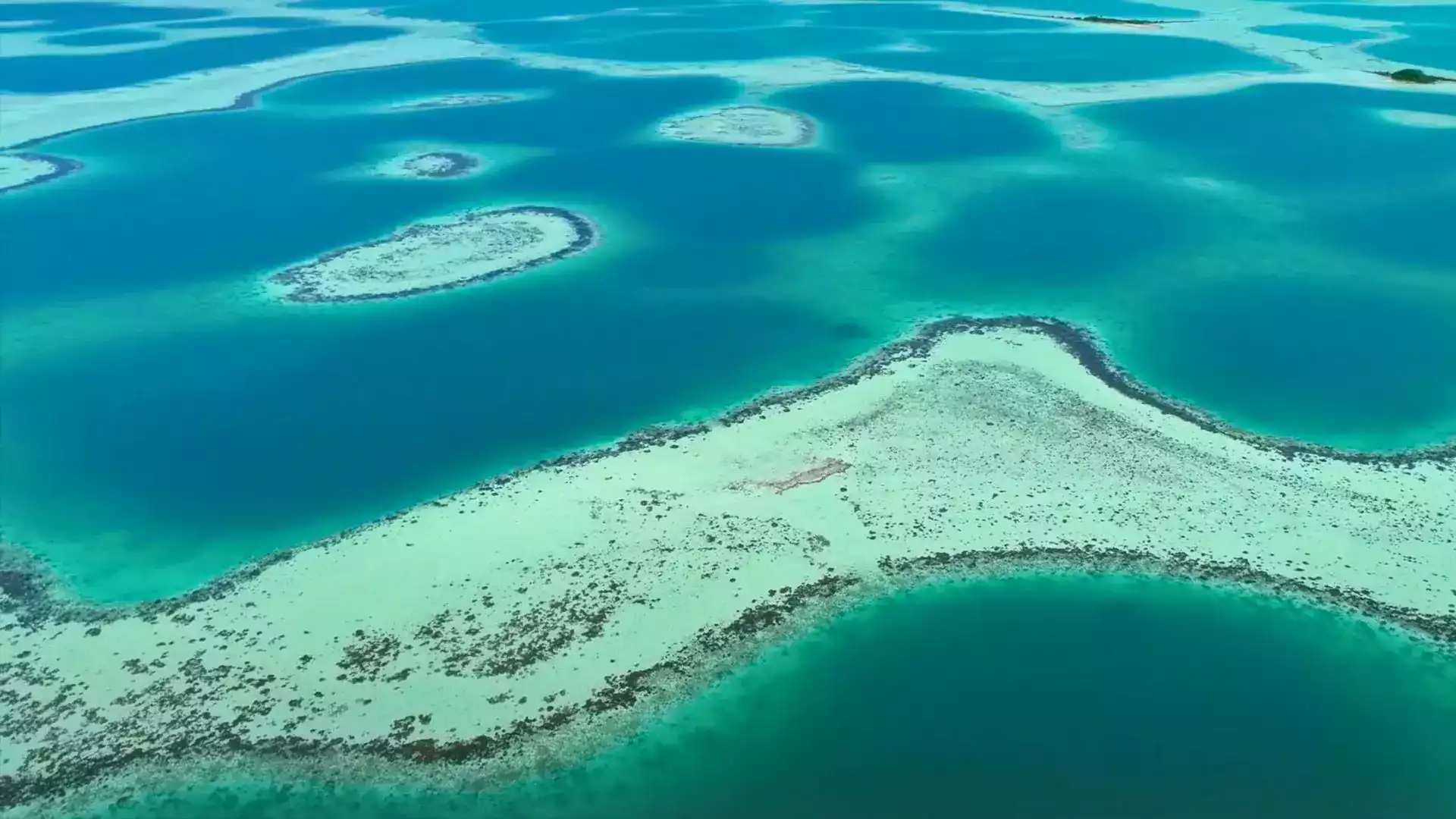 Mataiva piscine naturelle lagon couleurs Polynésie française