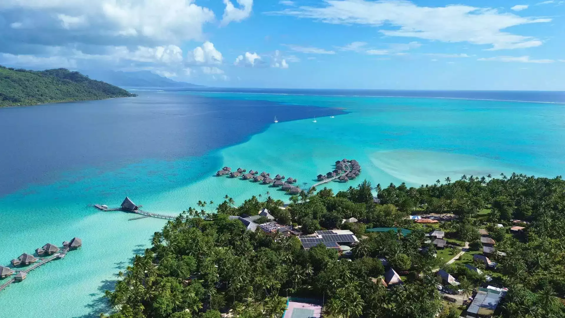 Taha'a lagoon motu Le Taha'a Pearl Resort French Polynesia
